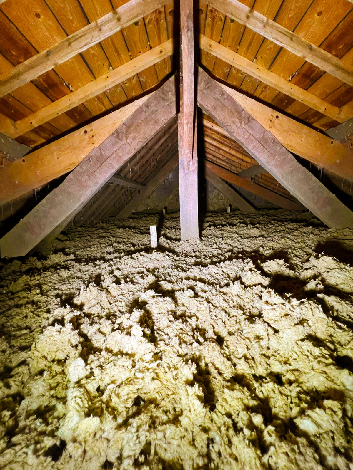 Isolation des combles - Charpente bois - laine de roche